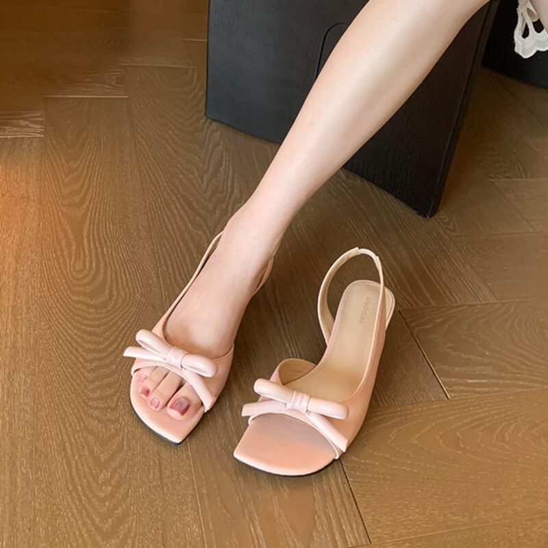 Slip Dress Satin - Zarif fiyonklu saten alçak topuklu sandaletler