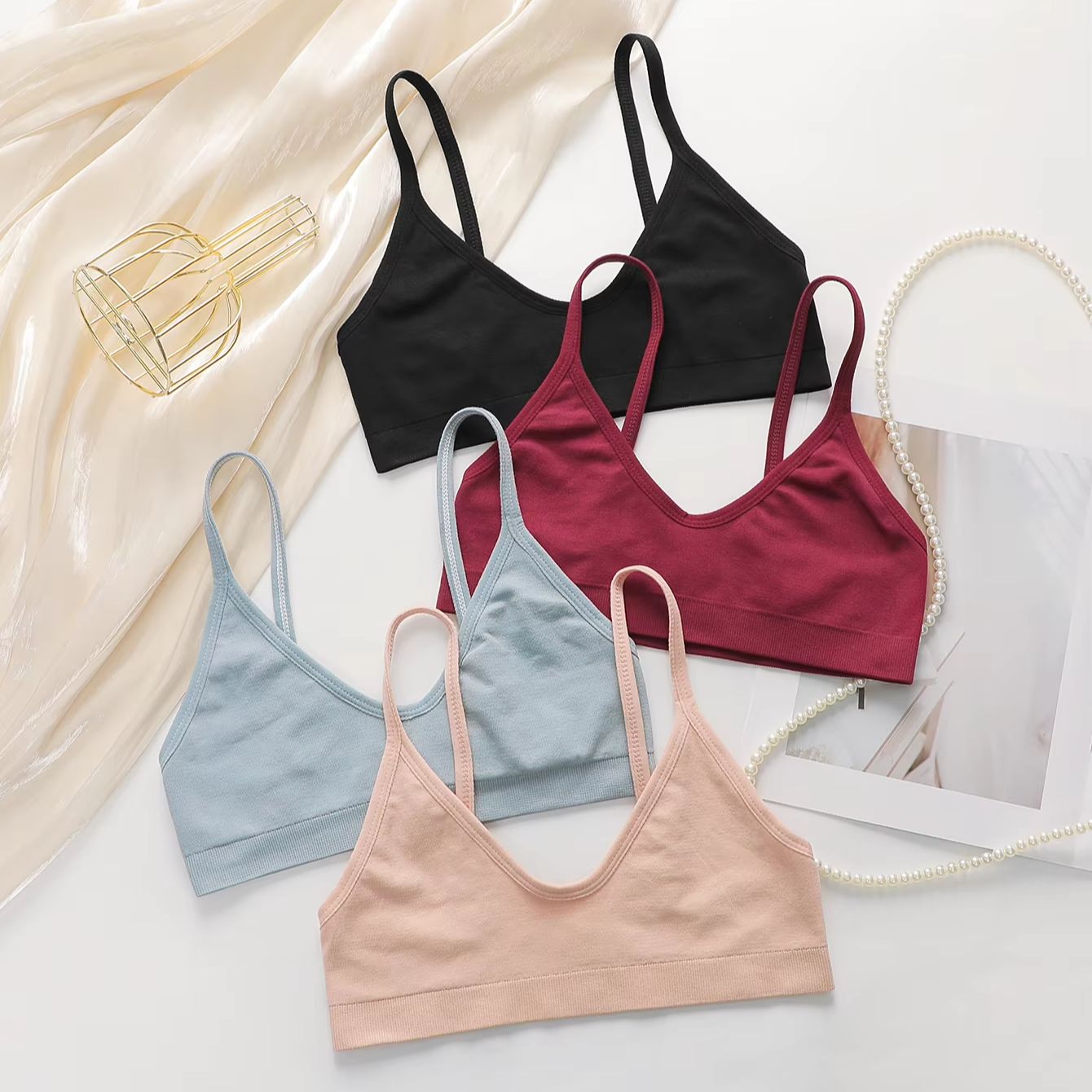 Kadınlar için dikişsiz, balens - Bralette Wireless Soft incelemesi ve fiyatı